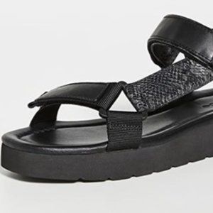 Vince Carver Flatform Sandals Size 7.5 Black - snakeskin detail